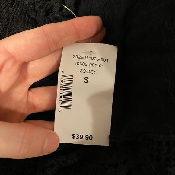 Black Kismet, off the shoulder ruffled short sleeve - Picture 3 of 5